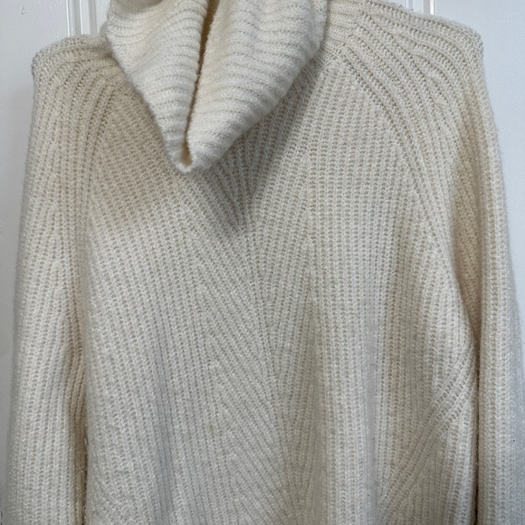 MADEWELL - Knit Cozy Turtleneck Size Medium - Picture 7 of 9